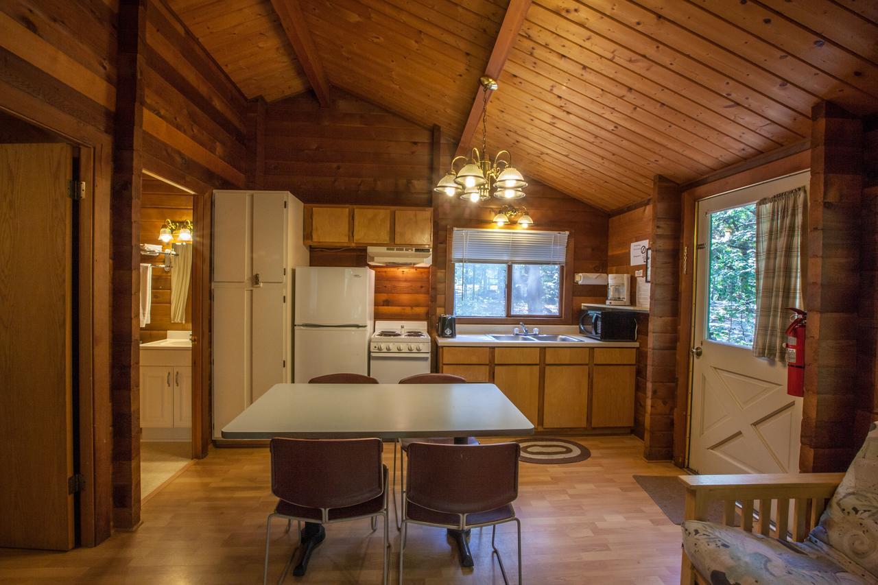 Lake Texoma Camping Resort Cabin 4 Willow Spring Exterior photo